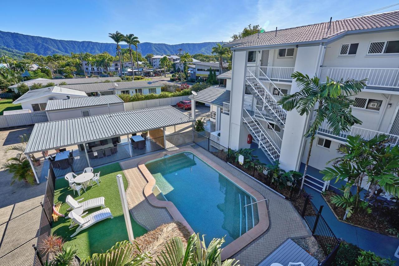 Cocos Holiday Apartments ทรินิตีบีช ภายนอก รูปภาพ