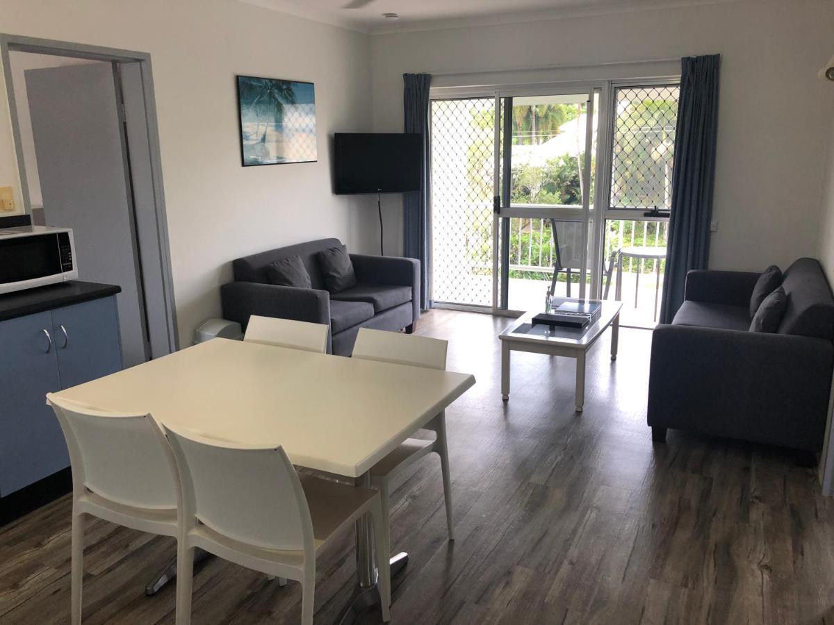 Cocos Holiday Apartments ทรินิตีบีช ภายนอก รูปภาพ