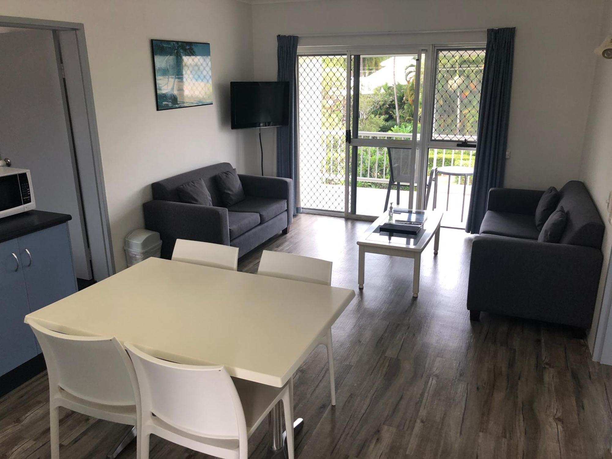 Cocos Holiday Apartments ทรินิตีบีช ห้อง รูปภาพ